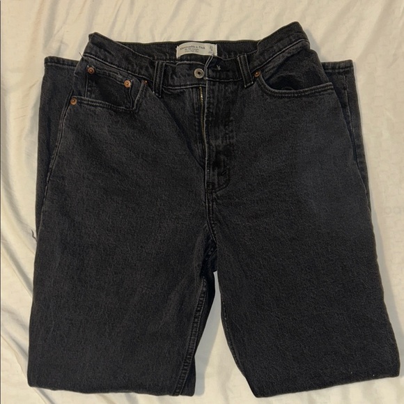 Abercrombie & Fitch Denim - Abercrombie Curve Love 90s Straight Jean